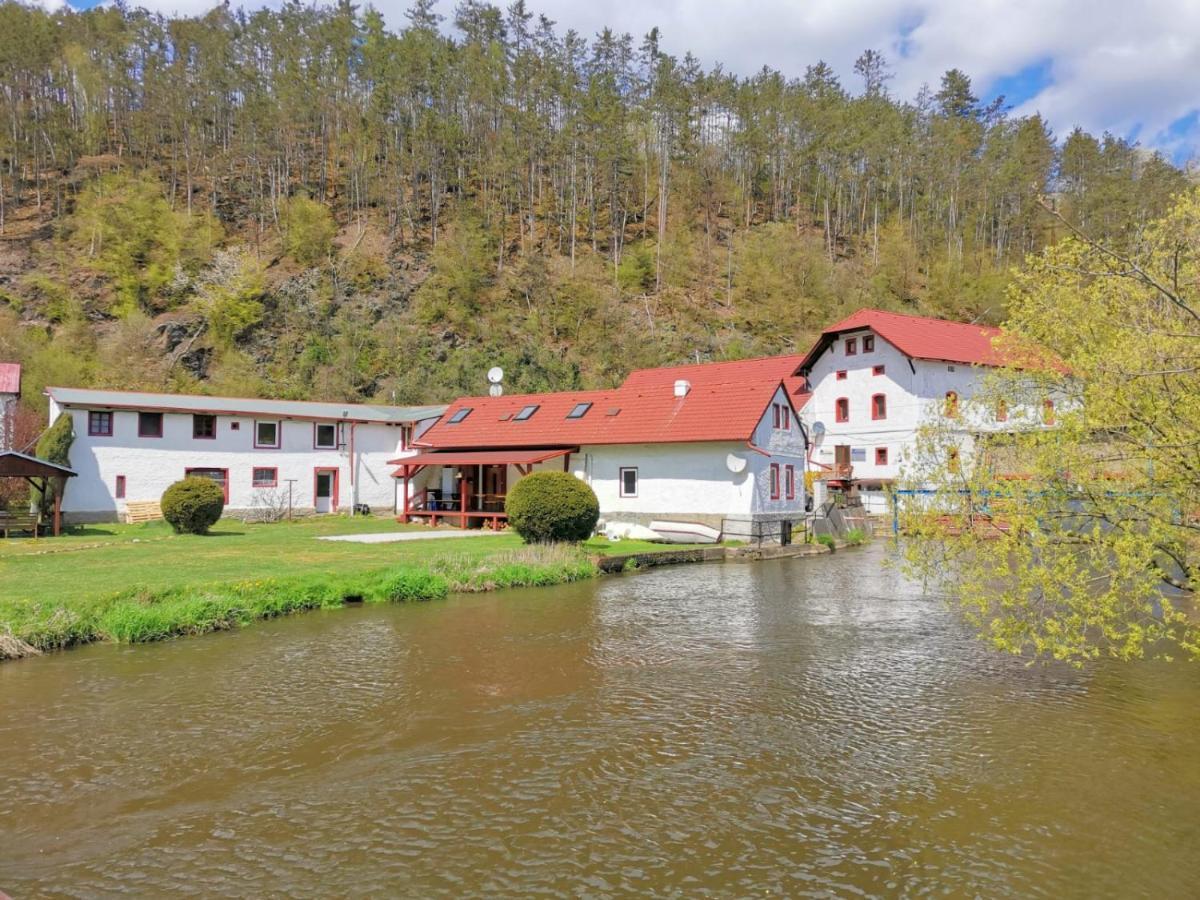 Апартаменты Cechuv Mlyn Hrebecniky Экстерьер фото